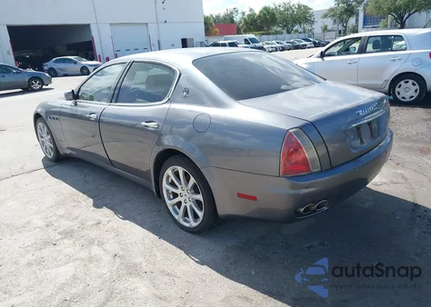 2005 Maserati Quattroporte z USA, uszkodzony, nr VIN ZAMCE39A150018442